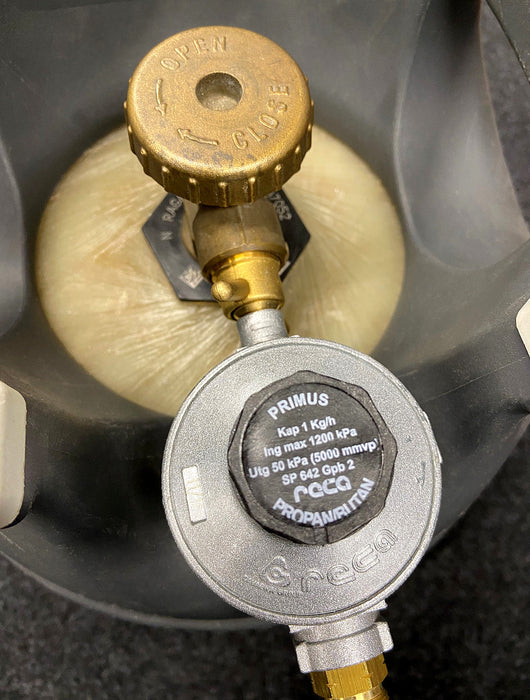 Regulator 500 mbar POL - 3/8"V-Gasolregulator-500 mbar-Svensk Gasolflaska-Reduceringsventil-Primus 2410,2440,2450,2460,2470